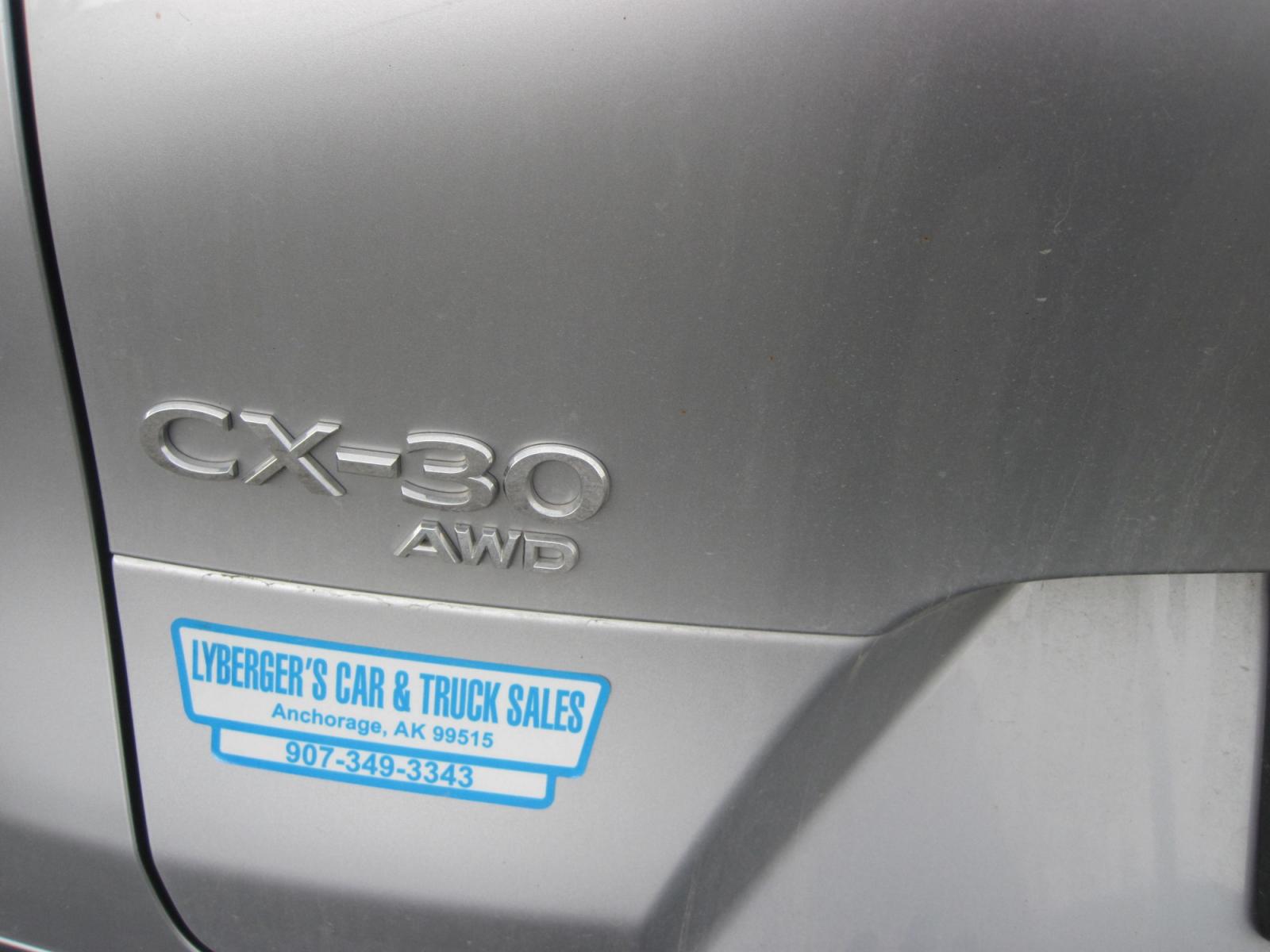 2021 silver /black Mazda CX-30 select AWD (3MVDMBBL3MM) with an 2.5L L4 DOHC 16V engine, 6A transmission, located at 9530 Old Seward Highway, Anchorage, AK, 99515, (907) 349-3343, 61.134140, -149.865570 - Photo #5